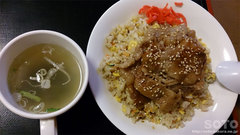 登山軒(焼肉チャーハン)