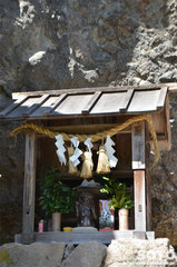 岩屋神社(薬師堂)