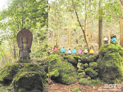 岩屋神社(立会地蔵と不動明王)