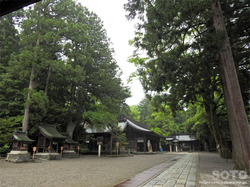 雄山神社 前立社壇(2)