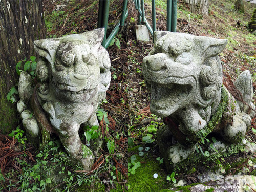 室根山(室根神社 狛犬)