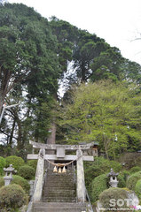 鉾納社(鳥居)