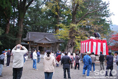 水屋神社(投げ餅1)