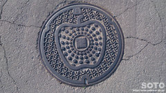 マンホール