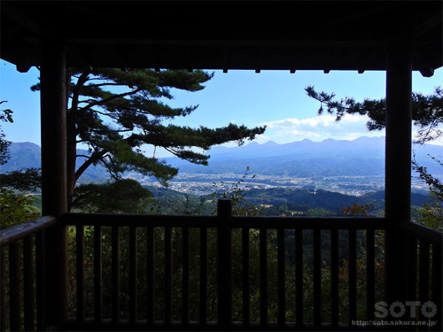 嵩山(東屋01)